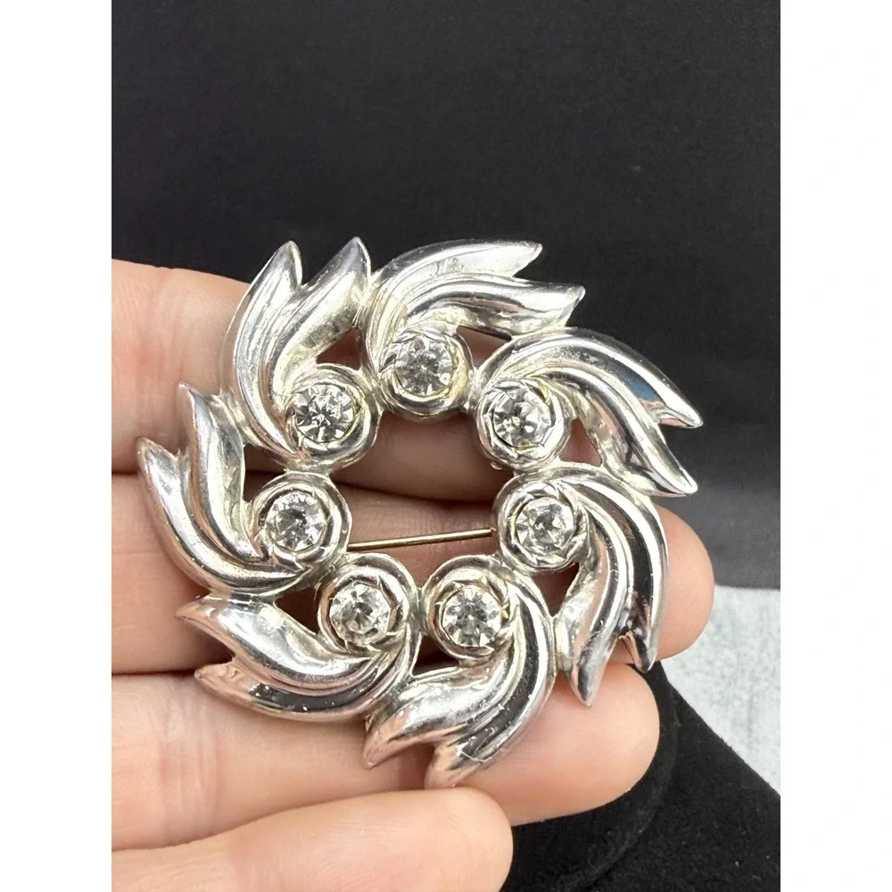 Vintage Rhinestone Dome Wreath Brooch Lot Silver Tone